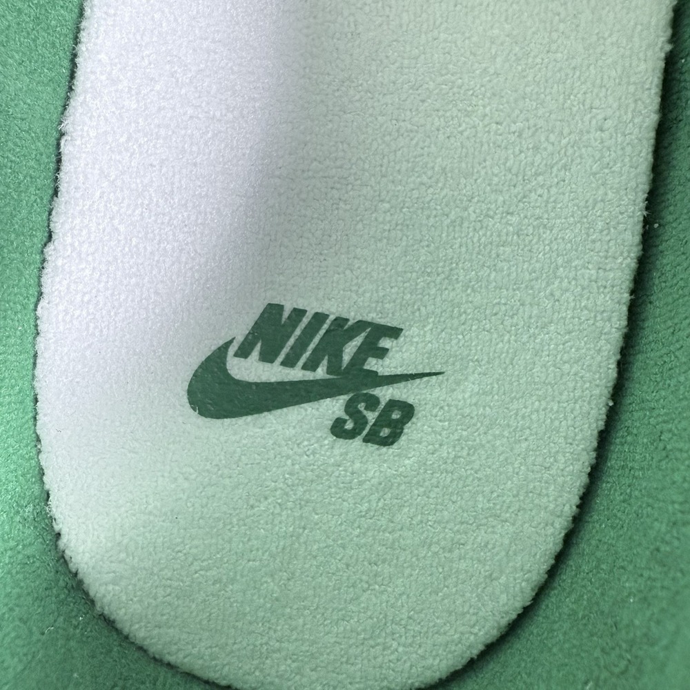 Nike Heritage Vulc SB Lucky Green Gum Sneakers Retro CD5010-101 Mens Size 12 - Picture 10 of 14